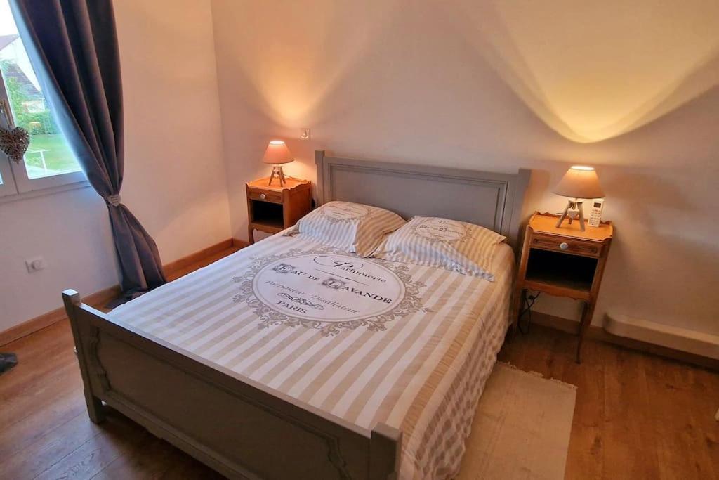 Appartement Charmant Et Spacieux Auxerre Buitenkant foto